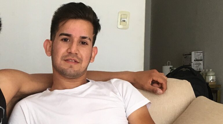 Leo (II) in Jonas Matt blows Leo - POV blowjob