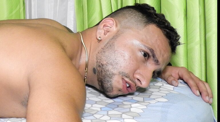 Jey Duque in El Tigre & Jey Duque