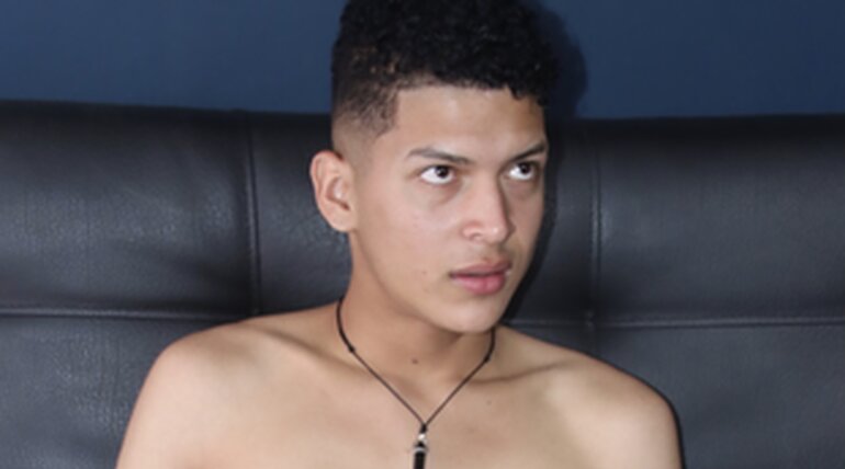 Alan Vega in Alan Vega & Jowell Rancess