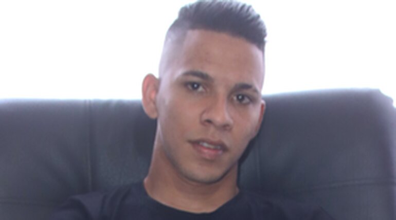 David Acosta in Maluma Serio, David Acosta & Ramiro Viquez