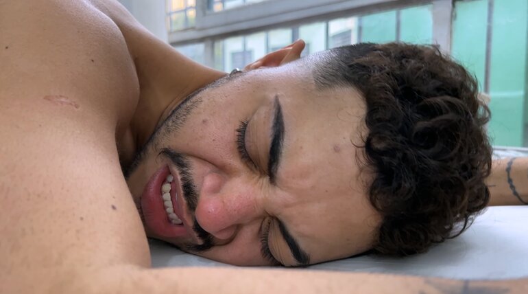 Leonan Davis in Kevin Ethan & Leonan Davis