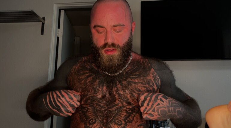 Baby Bear in Baby Bear & Logan Loads