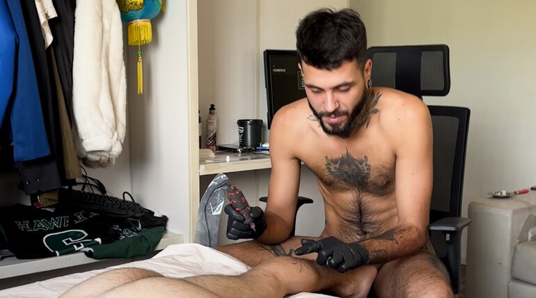 Lukas Kirk in CUMSHOT REVIEW - NEED FOR SEED