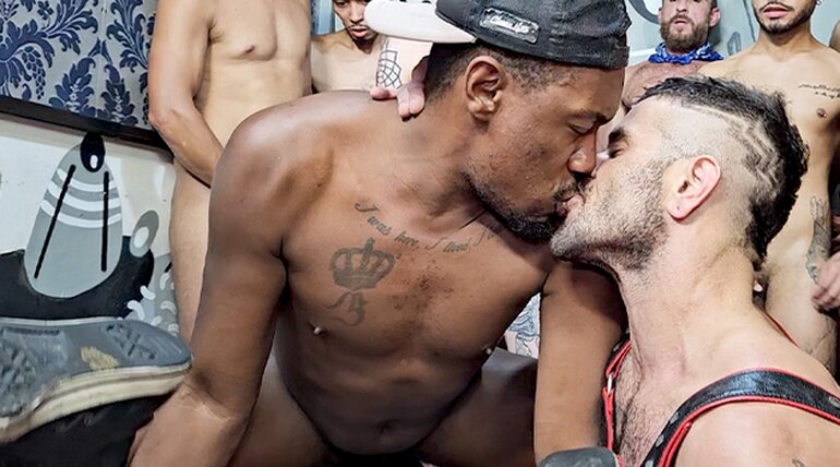Bob Willian in PIGS IS PIGS CUMSHOT REVIEW