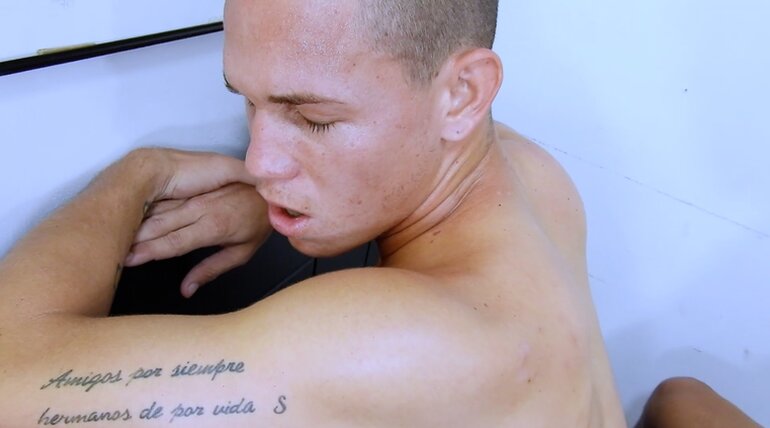 Mono Paz in Thiago Cox & Mono Paz