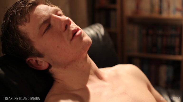 LONDON SUCKS - TIMSuck Volume 7