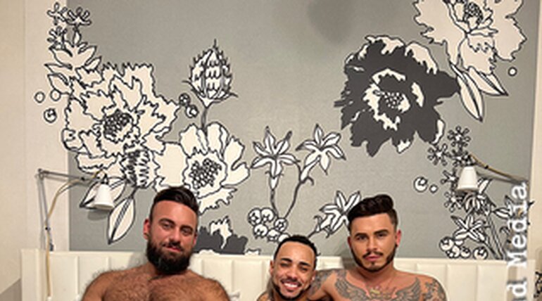 OH MY GOD THAT'S BIG!