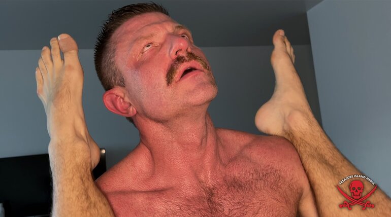 NUT MONKEYS