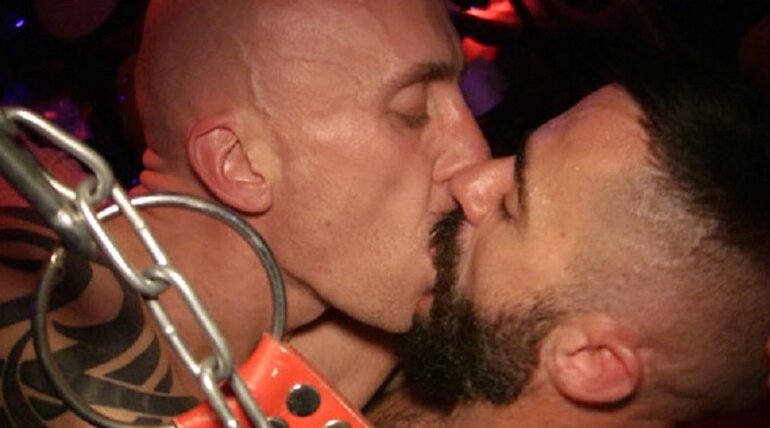 SAM FUCKS LEOMAN in LONDON UNCUT