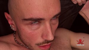 Muscled Madison & Phoenix Leo